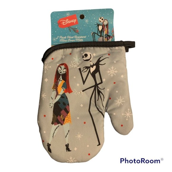New Disney Merry Scary Holidays Nightmare Before Christmas 2 Pk Mini Oven Mitts - Picture 1 of 1